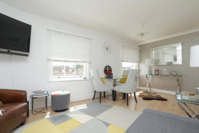 1 Bedroom Flat For Sale In Terrys Lane, Whitstable, Kent, CT5