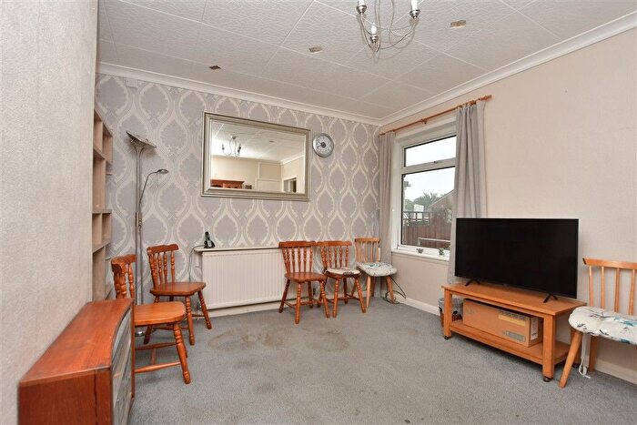 3 Bedroom Semi-detached House For Sale In Wises Lane, Sittingbourne, Kent, ME10