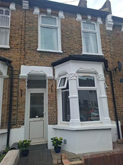 3 Bedroom Terraced House For Sale In London, SE4