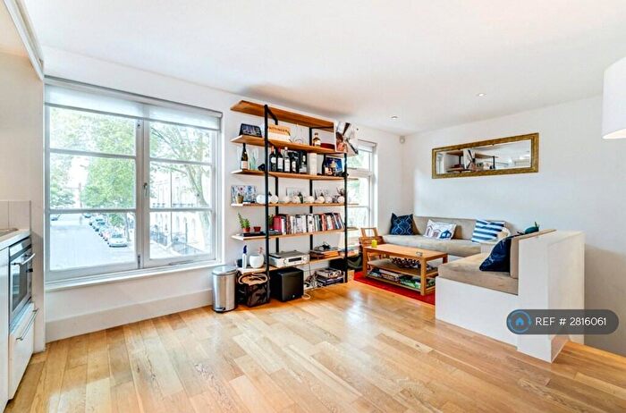 2 Bedroom Terraced House To Rent In Lonsdale Place, London, N1