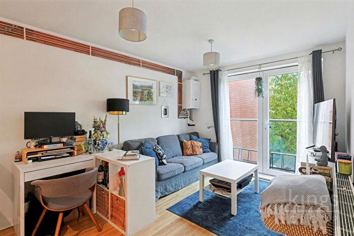 1 Bedroom Flat For Sale In Faraday House, Velocity Way, Enfield, EN3