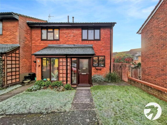 2 Bedroom Terraced House To Rent In Buttermere Road, St Pauls Cray, Kent, BR5