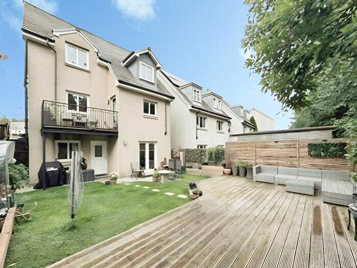 4 Bedroom Detached House For Sale In Loch Katrine Gardens, Glenrothes, KY6
