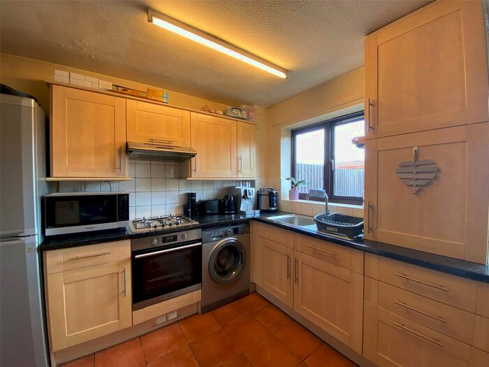 2 Bedroom Property To Rent In Townshend Close, Sidcup, DA14