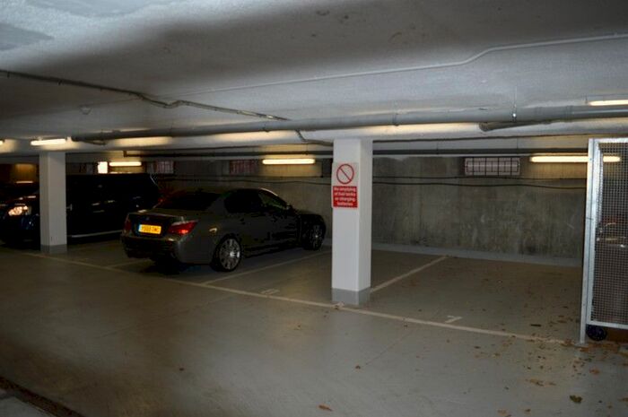 Garage / Parking To Rent In South Street, Epsom KT18
