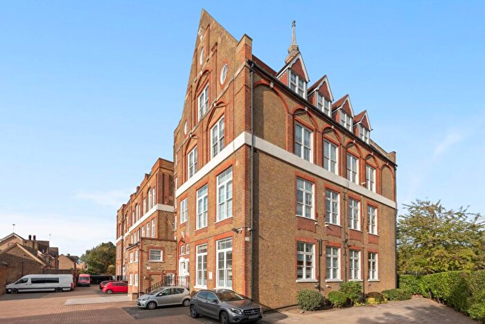 1 Bedroom Flat To Rent In Shillington Old School, Este Road, SW11