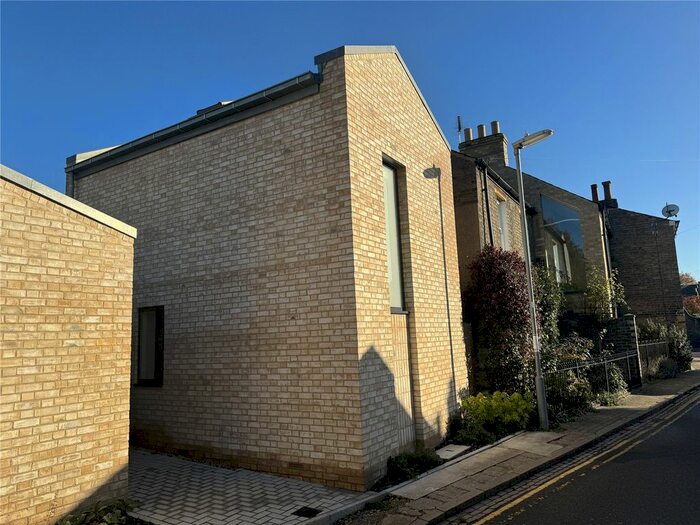 2 Bedroom Terraced House To Rent In Elm Street, Cambridge, Cambridgeshire, CB1