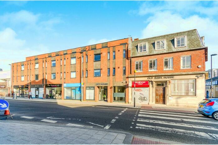 1 Bedroom Flat To Rent In London Road, Southampton, SO15