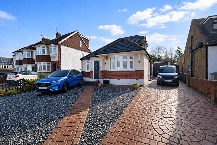 3 Bedroom Detached Bungalow For Sale In Beatty Road, Rochester, ME1