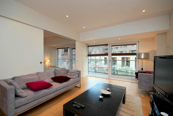 2 Bedroom Flat To Rent In Hepworth Court, Grosvenor Waterside, Gatliff Road, London, SW1W