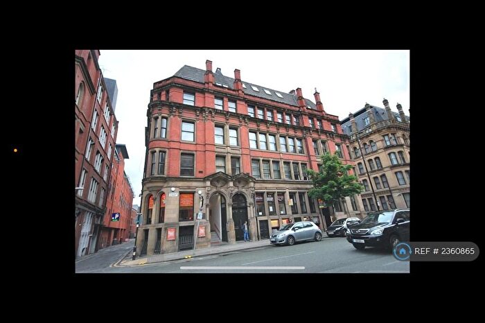 2 Bedroom Flat To Rent In Princess Street, Manchester, M1