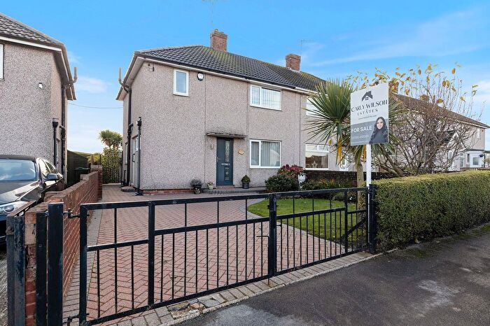 3 Bedroom Semi-Detached House For Sale In Ivanhoe Road, Thurcroft, Rotherham, S66