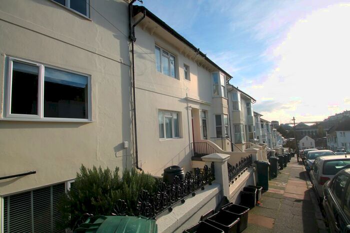 2 Bedroom Maisonette To Rent In Hamilton Road, Brighton, BN1