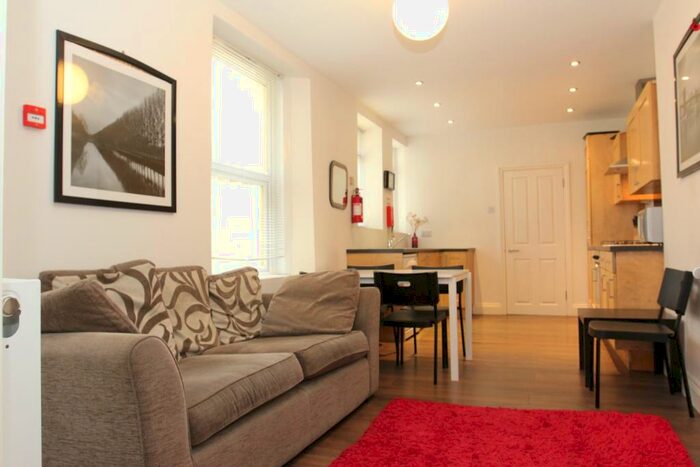 5 Bedroom Terraced House To Rent In Wake Street, Plymouth, Devon, PL4