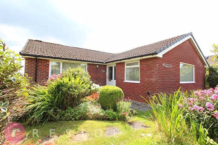 3 Bedroom Detached Bungalow For Sale In Waingap Rise, Syke, Rochdale, OL12
