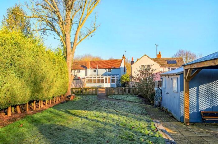 3 Bedroom Cottage For Sale In Stone Street, Hadleigh, Suffolk IP7