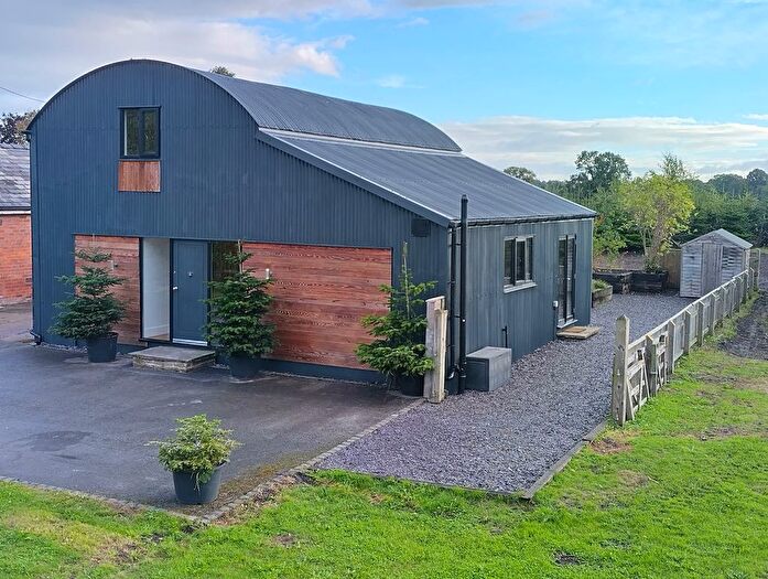 3 Bedroom Barn Conversion For Sale In Booth Bed Lane, Allostock, Knutsford, WA16