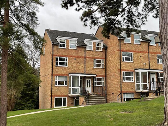 2 Bedroom Apartment To Rent In Lincoln Court, Berkhamsted, HP4