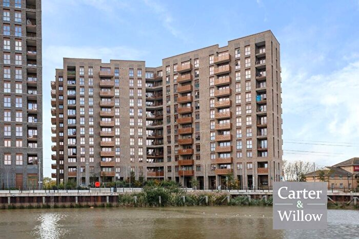 1 Bedroom Flat For Sale In The Halcyon, Drydock Square, Barking, IG11