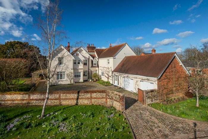 5 Bedroom Detached House For Sale In Main Road, Owslebury, Winchester, Hampshire, SO21