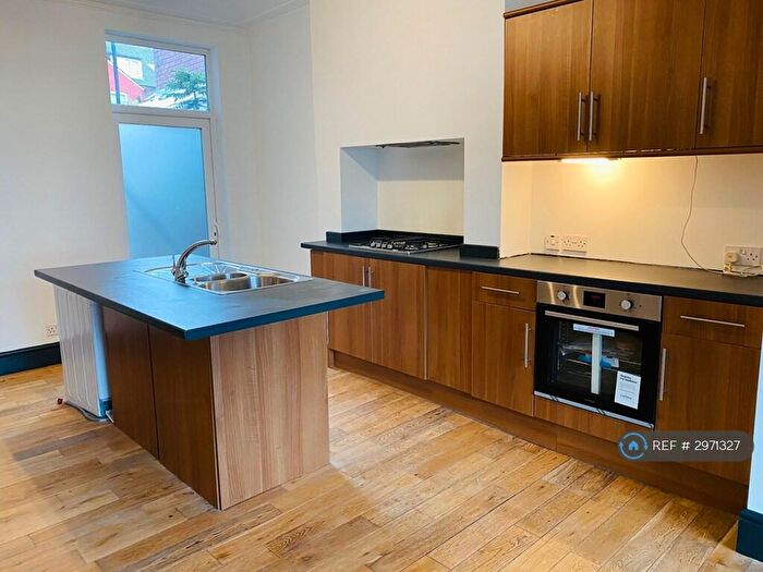 1 Bedroom Flat To Rent In Lawn Road, Doncaster, DN1