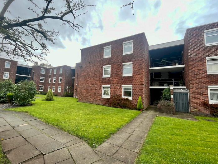 2 Bedroom Flat To Rent In Green Park, Netherton, L30