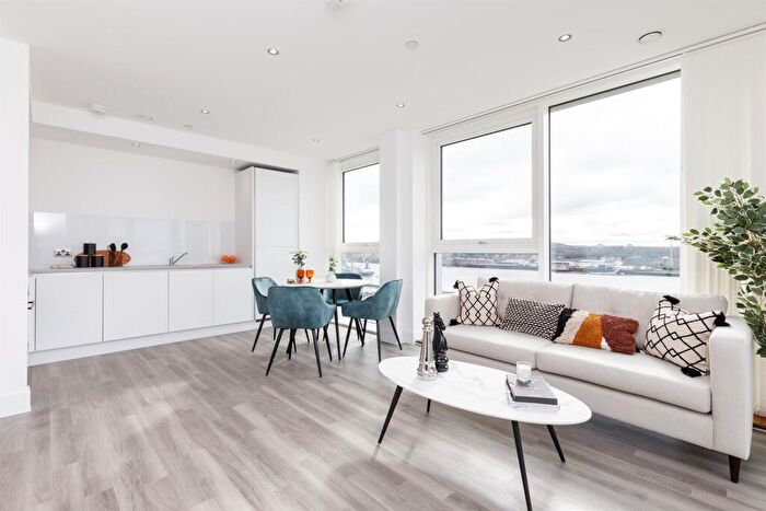 1 Bedroom Flat To Rent In Thames Road, London, E16