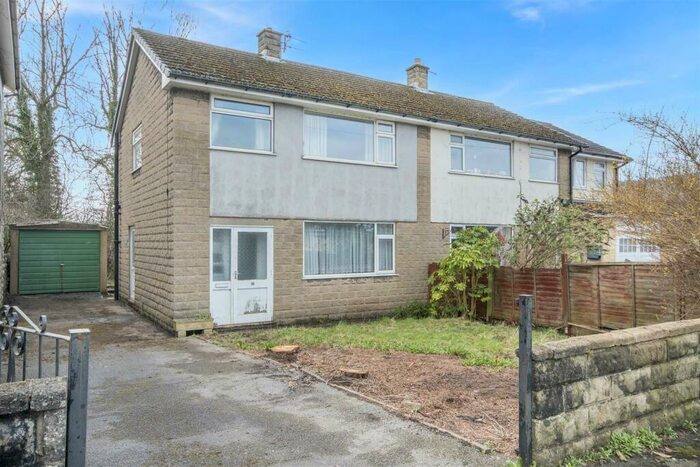 3 Bedroom Semi-Detached House For Sale In Carlton Avenue, Darley Dale, Matlock, DE4
