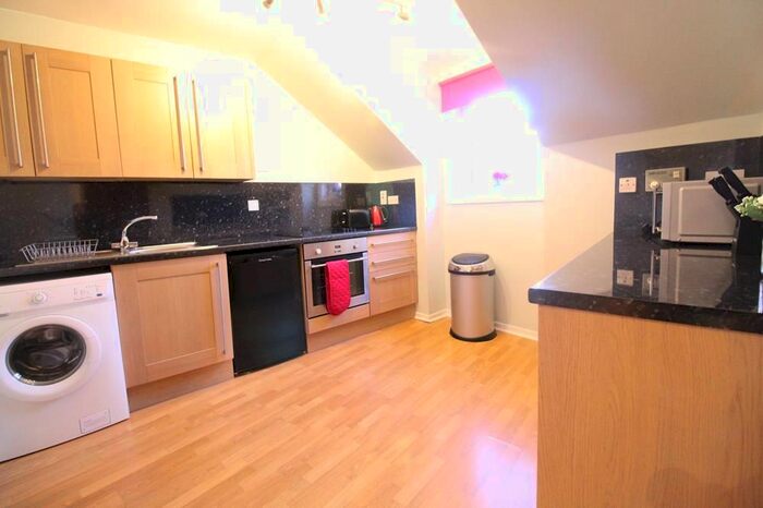 1 Bedroom Flat To Rent In Spring Garden, Top Floor, AB25