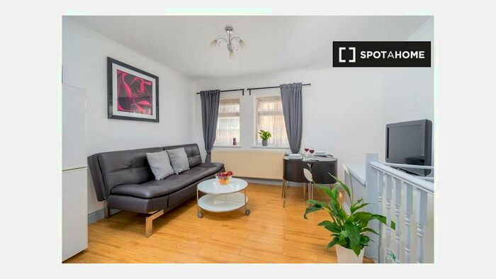1 Bedroom Flat To Rent In Voss St, E2