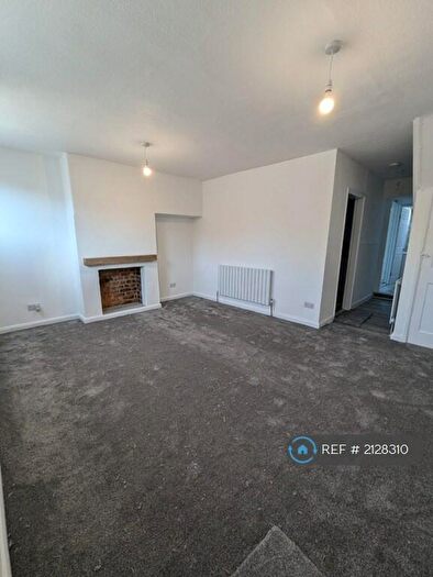 3 Bedroom Terraced House To Rent In Kersey Gardens, London, SE9