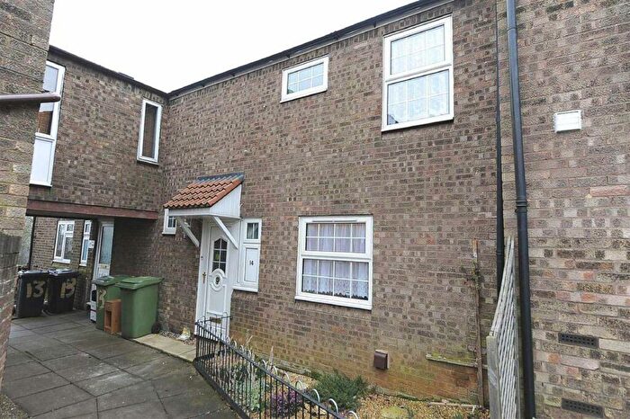 3 Bedroom Terraced House To Rent In Nightingale Lane, Wellingborough, NN8