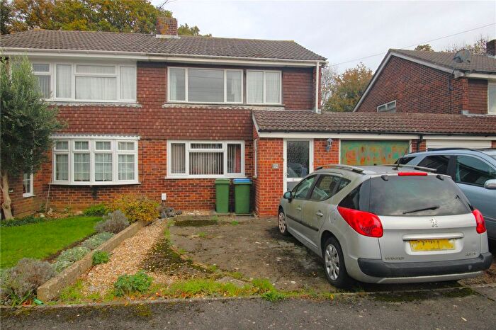 3 Bedroom Semi-Detached House For Sale In Park Farm Avenue, Fareham, Hampshire, PO15