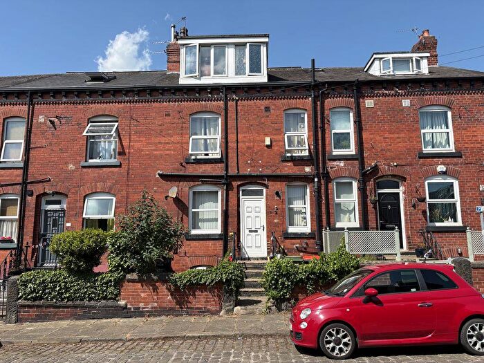 4 Bedroom Terraced House For Sale In Granby View, Leeds, LS6