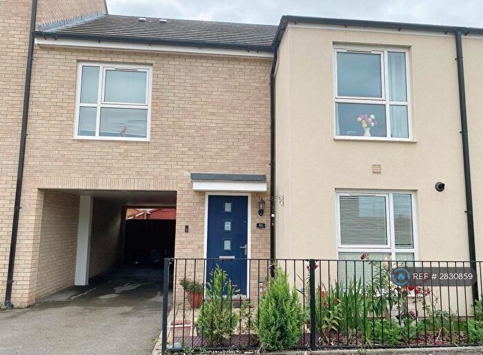 4 Bedroom Terraced House To Rent In Heren Lane, Whitehouse, Milton Keynes, MK8