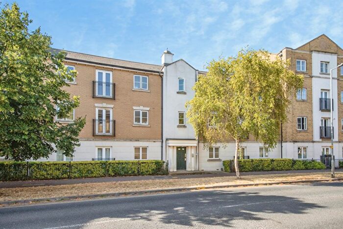 2 Bedroom Flat For Sale In Tufnell Way, Colchester, CO4