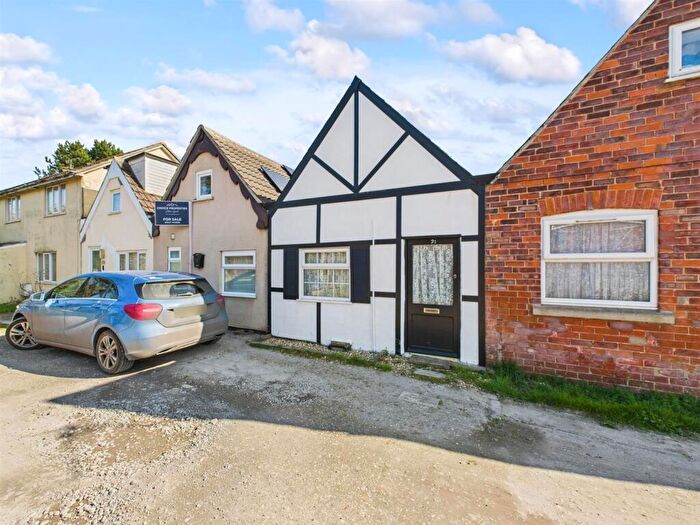 1 Bedroom Terraced House For Sale In Golf Road, Mablethorpe, LN12