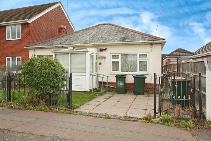 3 Bedroom Bungalow For Sale In Henley Road, Coventry, West Midlands, CV2