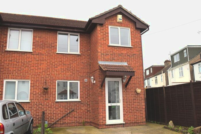 2 Bedroom Semi-Detached House To Rent In Wakering Avenue, Shoeburyness, Southend-On-Sea, SS3