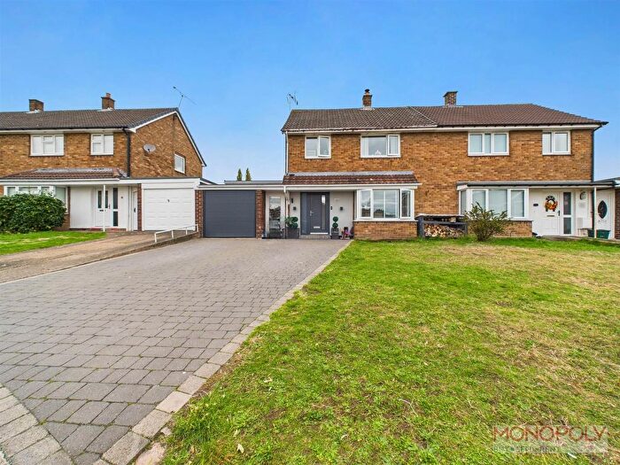3 Bedroom Semi-detached House For Sale In Ffordd Jarvis, Wrexham, LL12