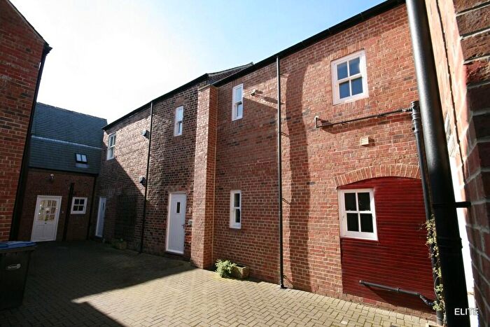 2 Bedroom Apartment To Rent In Gilesgate, Durham, DH1