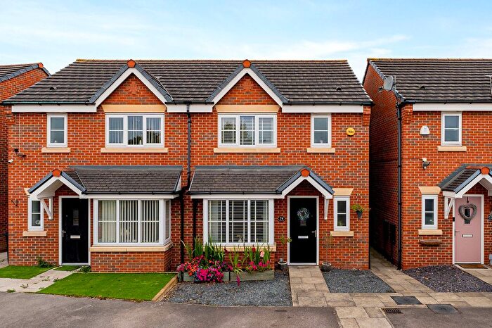 3 Bedroom Semi Detached House For Sale In Shackleton Avenue, Widnes, WA8