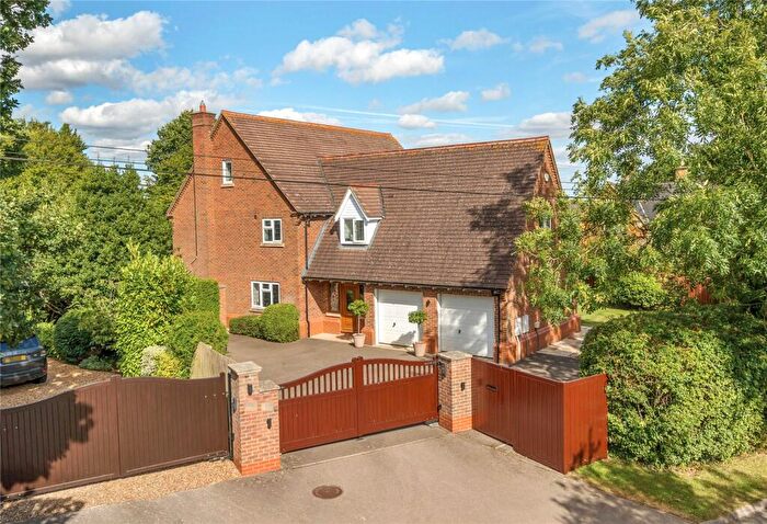 6 Bedroom Detached House For Sale In Pytchley Road, Orlingbury, Northamptonshire, NN14