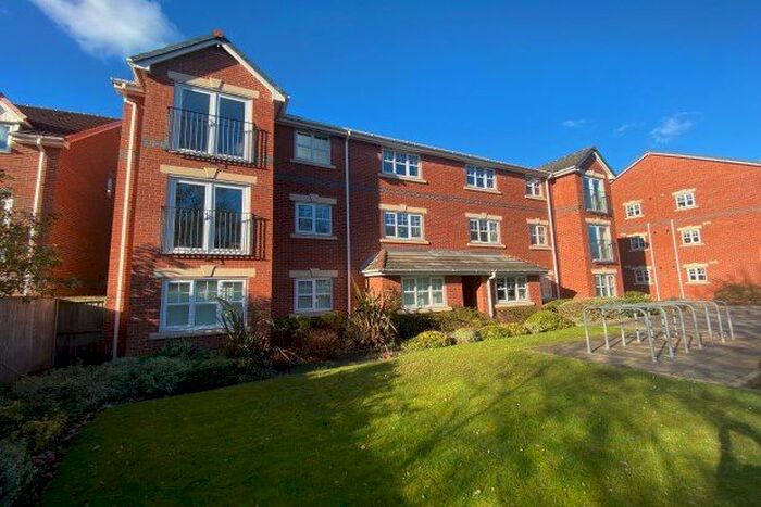 2 Bedroom Flat To Rent In Terminus Road, Wirral, CH62