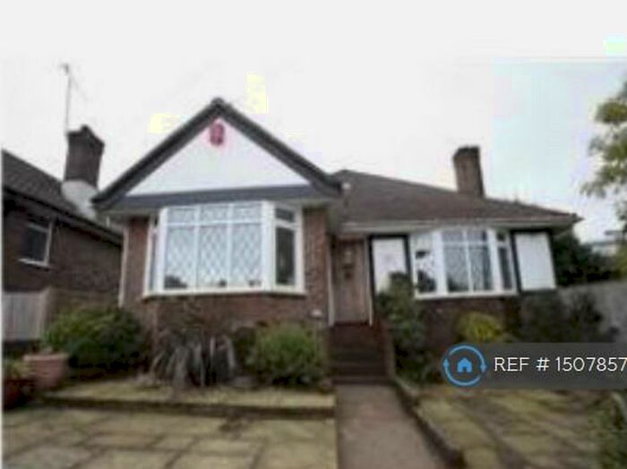 2 Bedroom Bungalow To Rent In Beacon Close, Brighton, BN1