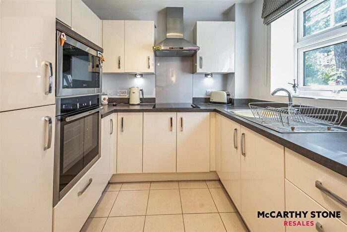 1 Bedroom Flat For Sale In Brueton Place, Blossomfield Road, Solihull, B91
