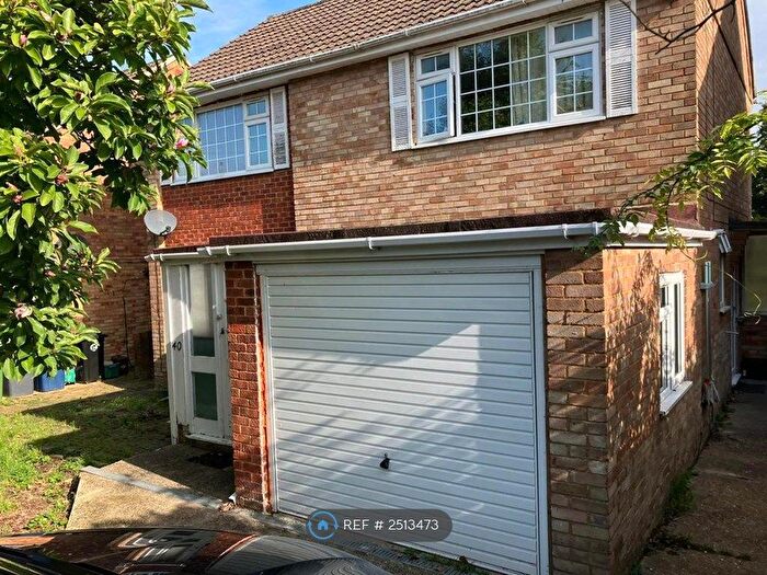 4 Bedroom Detached House To Rent In Kingsley Crescent, High Wycombe, HP11