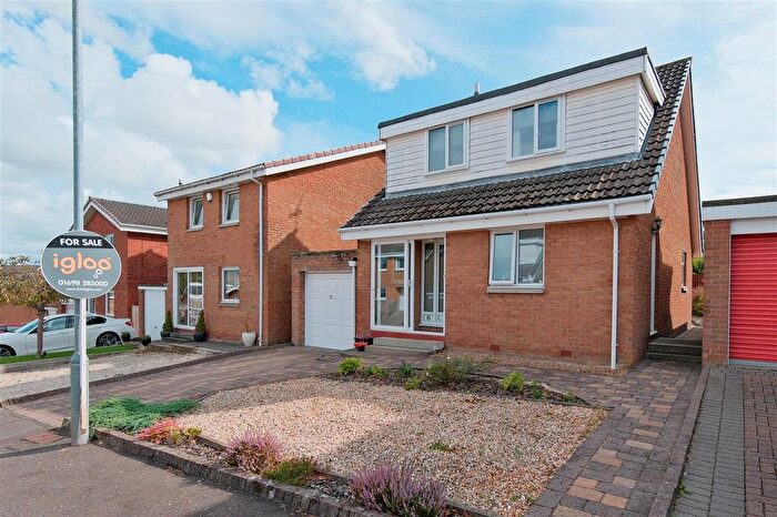 3 Bedroom Detached House For Sale In Larch Grove, Hamilton, ML3