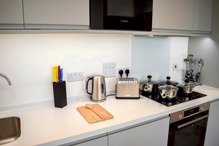 1 Bedroom Flat To Rent In Carlton House, New London Road, Chelmsford, Essex, CM2