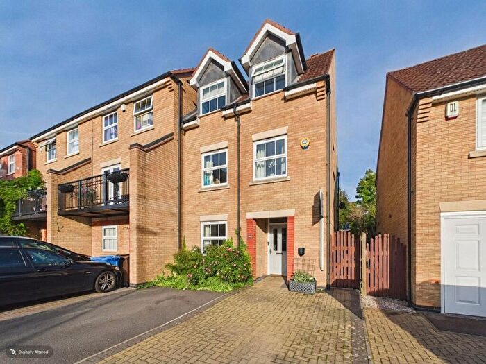 3 Bedroom Town House For Sale In Othello Drive, Chellaston, Derby, DE73